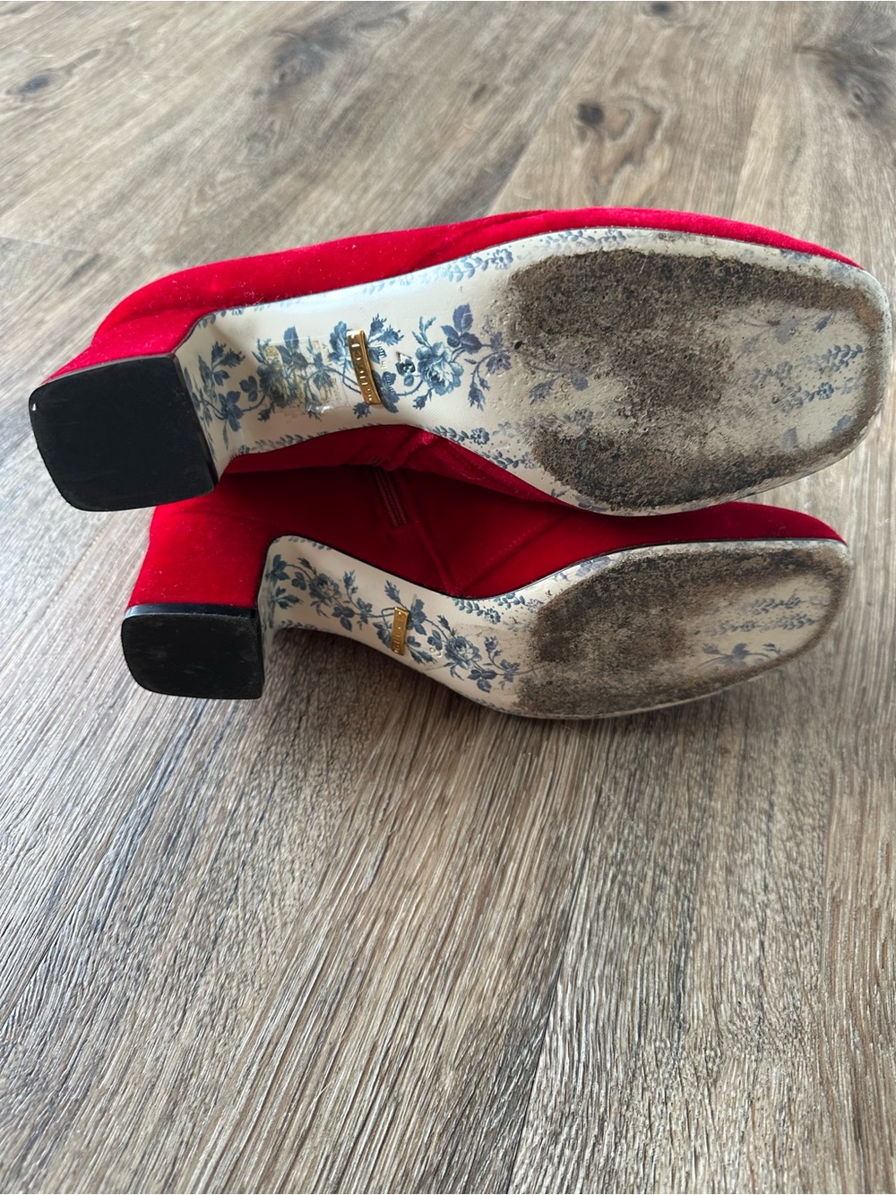 Gucci Red Velvet GG Marmont Ankle Boots with Gold Logo - Picture 5 of 5